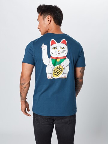 Tricou 'Bye Bye Cat' de la Iriedaily pe albastru: spate