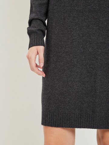 Robes en maille VILA en gris