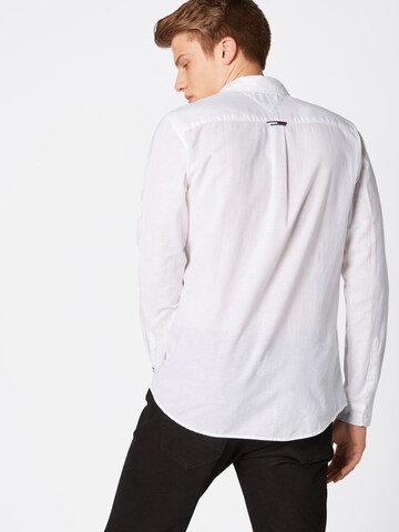 Tommy Jeans Regular fit Overhemd in Wit: terug