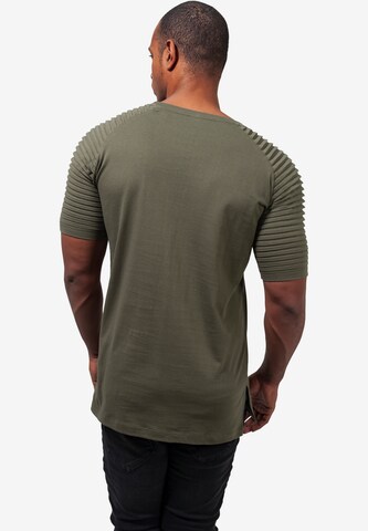 T-Shirt Urban Classics en vert : derrière