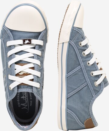 MUSTANG Sneakers in Blue: side