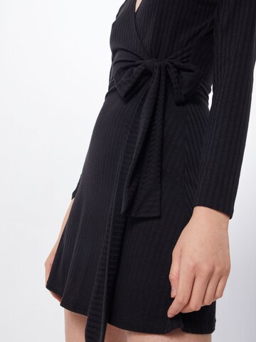 Boohoo - Vestido em preto