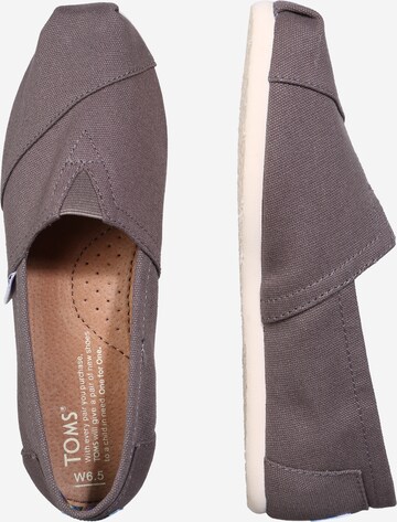 TOMS - Alpercatas 'Alpargata Core' em cinzento