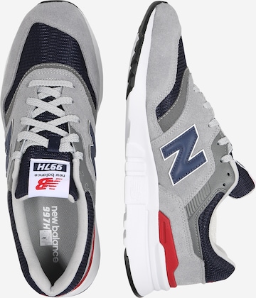 new balance Trampki niskie '997' w kolorze szary: bok