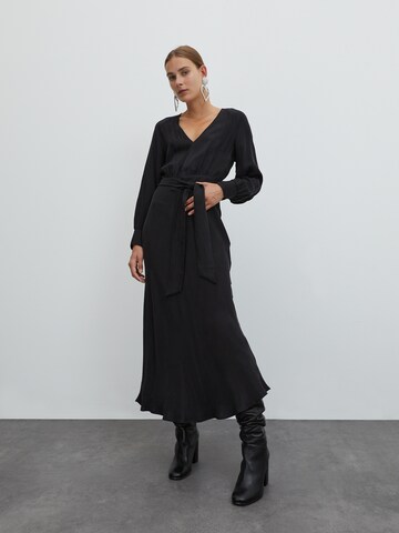 Robe 'Alencia' EDITED en noir : devant