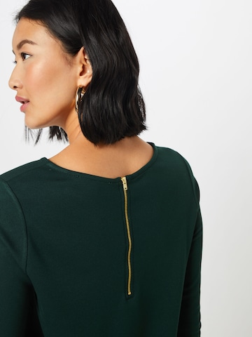 Robe 'Lia' ABOUT YOU en vert