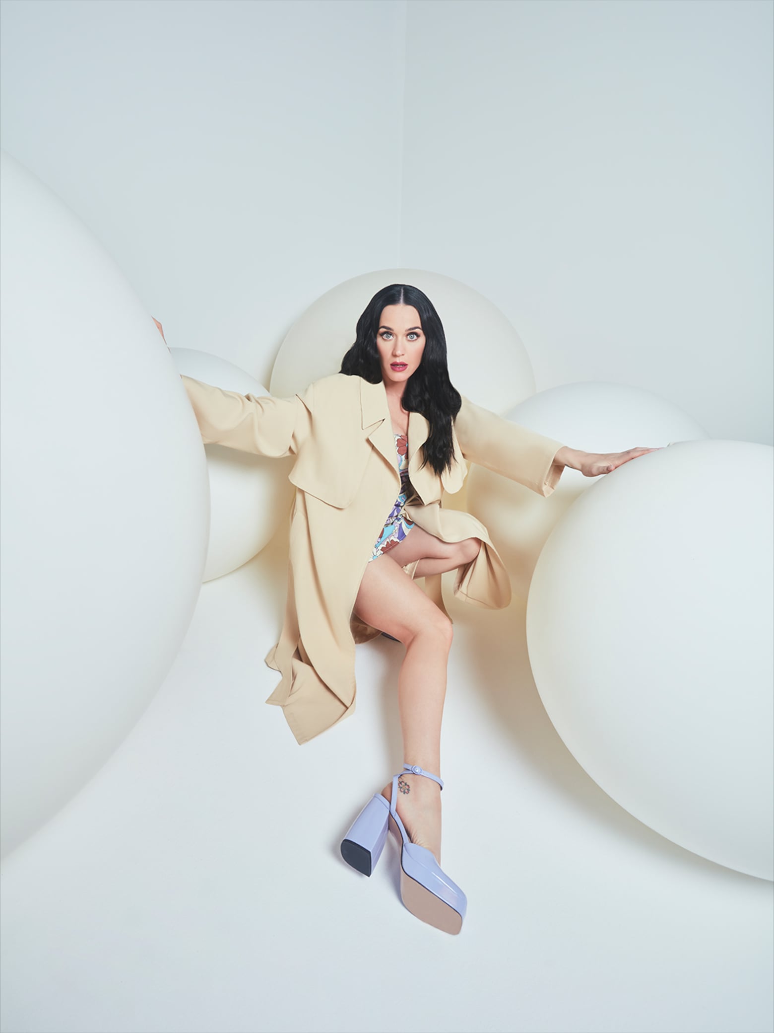 Discover the new collection Katy Perry co-created by ABOUT YOU