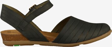 EL NATURALISTA Sandals in Black