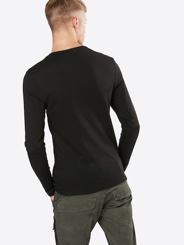 Tricou de la G-STAR pe negru