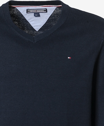 TOMMY HILFIGER Pullover in Blau