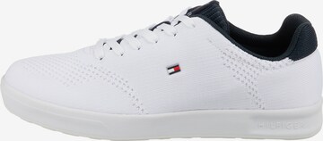 TOMMY HILFIGER Sneaker in Weiß