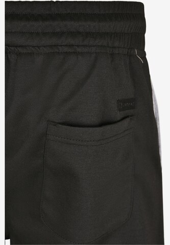 SOUTHPOLE Regular Shorts in Grau