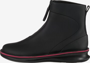 CAMPER Boots in Black: front