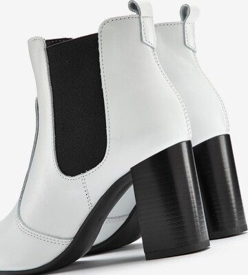 LASCANA - Botas Chelsea en blanco