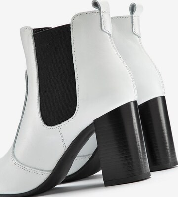 LASCANA Chelsea boots in Wit