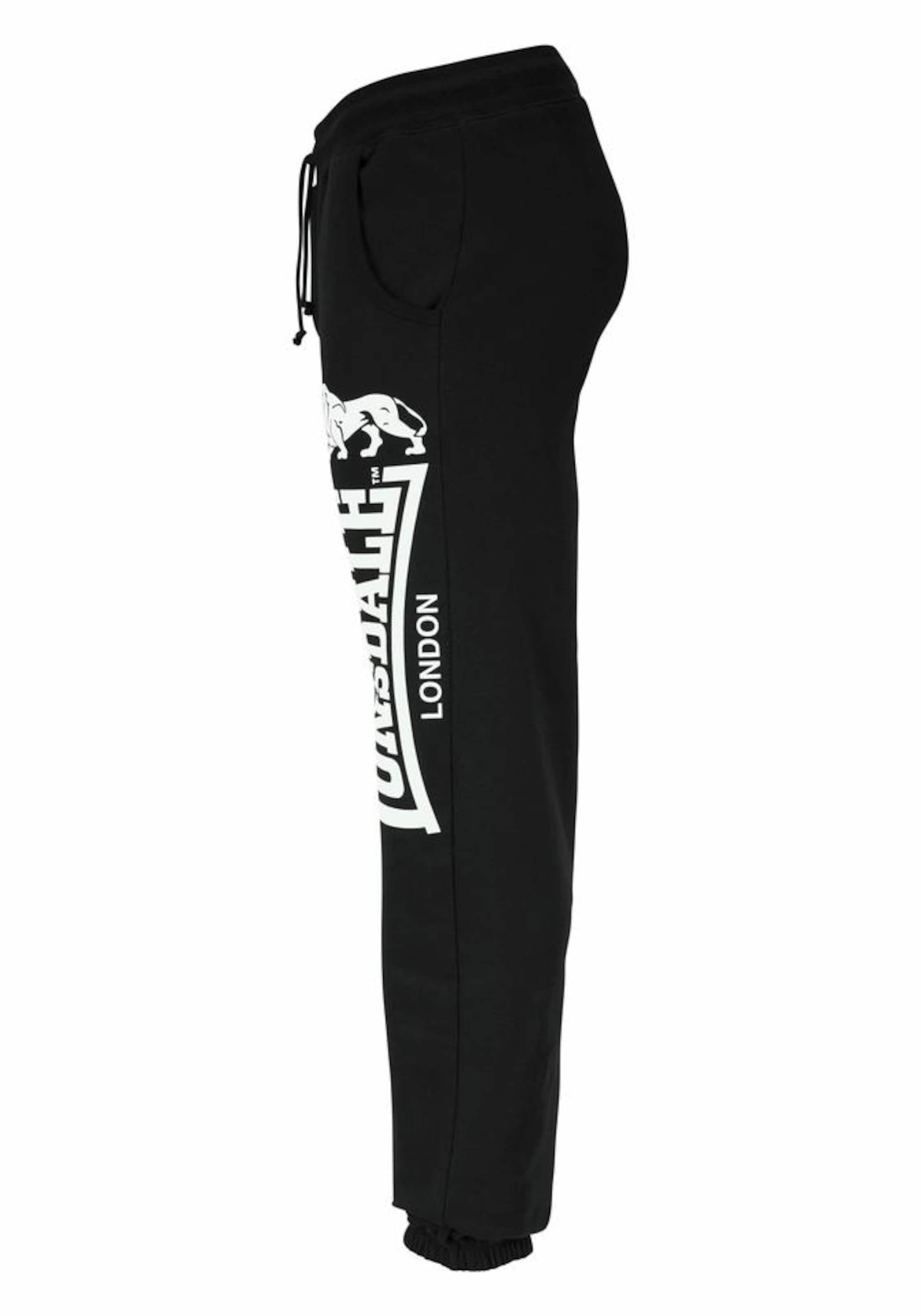 LONSDALE Дънки Tapered Leg Панталон 'Ockle' в черно