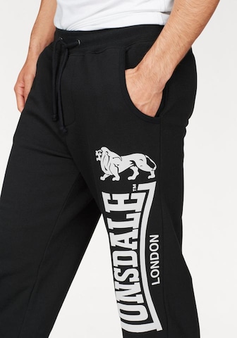 LONSDALE Слим Штаны 'Ockle' в Черный