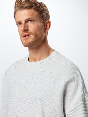 Urban Classics Sweatshirt i grå