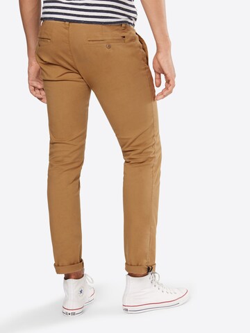 Slimfit Pantaloni eleganți de la TOMMY HILFIGER pe bej: spate