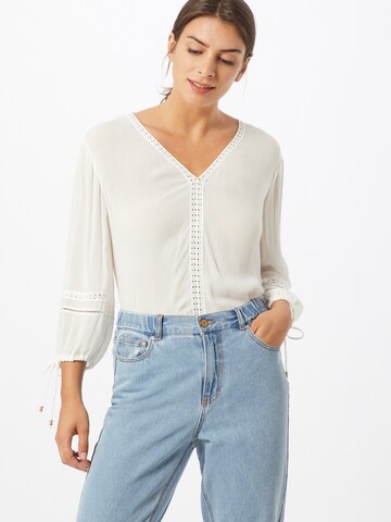 COMMA Blouse in Wit: voorkant