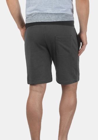 !Solid Regular Sweatshorts 'Benni' in Grau