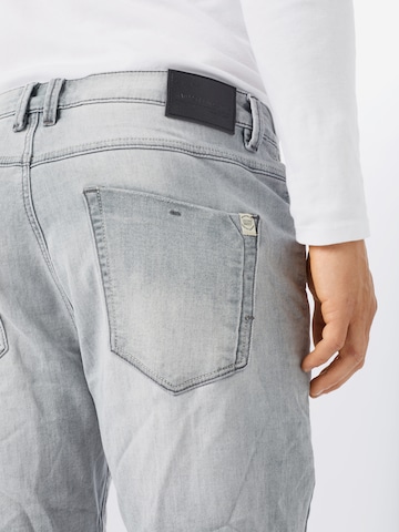 Slimfit Jeans 'Jonas' di Hailys Men in grigio