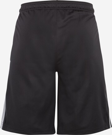 UNDER ARMOUR Regular Short 'Tech' in Schwarz: zadná strana