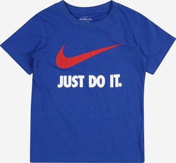 T-Shirt fonctionnel NIKE en bleu : devant