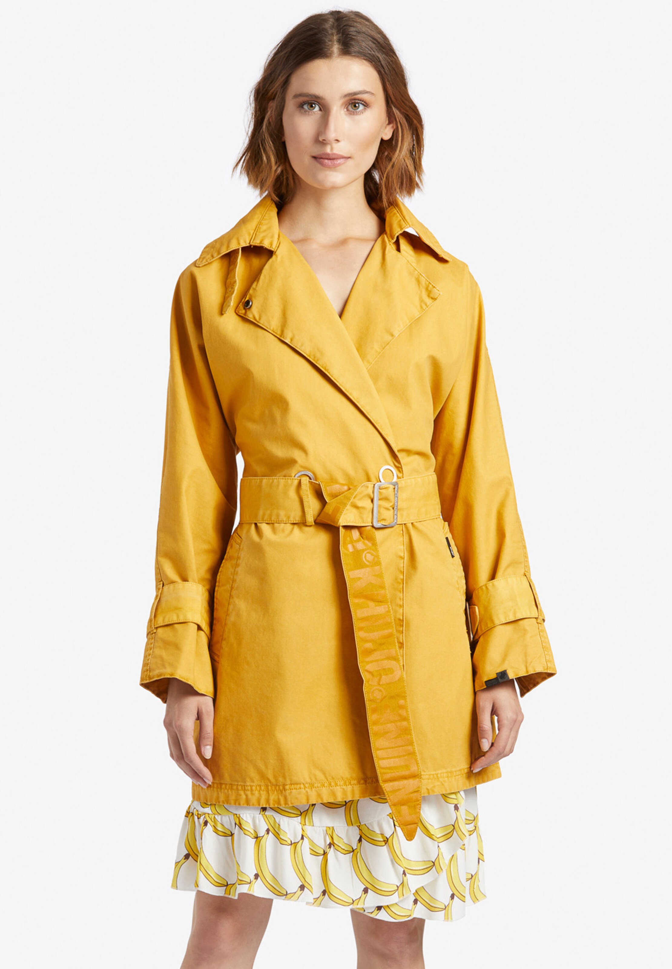 khujo - Tussenmantel 'Lucille' in de kleur Safraan