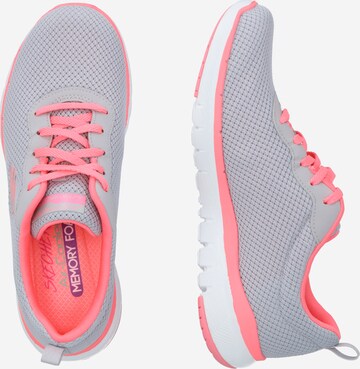 pelēks SKECHERS Zemie brīvā laika apavi 'Flex Appeal 3.0'