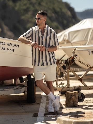 Casually Short Striped Look by DAN FOX APPAREL