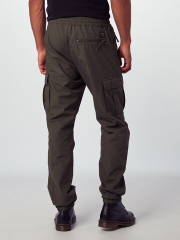 Regular Pantalon cargo Carhartt WIP en vert