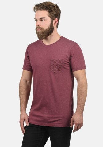 T-Shirt 'Ilari' !Solid en rouge : devant