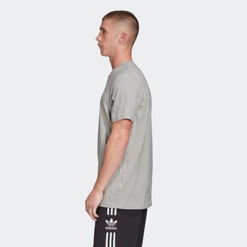 Regular fit Maglietta 'Essential' di ADIDAS ORIGINALS in grigio