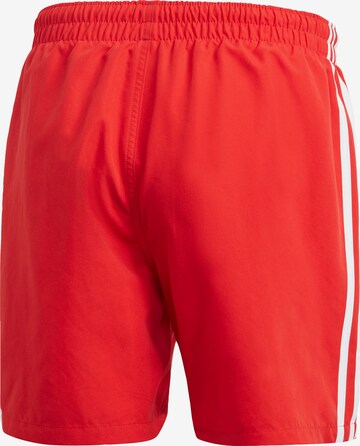 ADIDAS ORIGINALS Regular Badeshorts in Rot