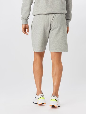 Champion Authentic Athletic Apparel Regular Shorts in Grau