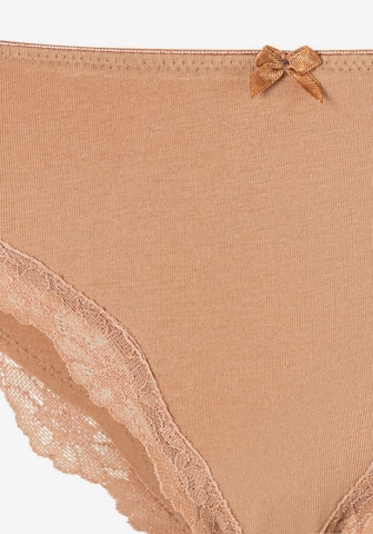 Slip LASCANA en beige