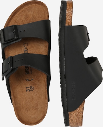 BIRKENSTOCK Sandály 'Arizona' – černá: boční strana