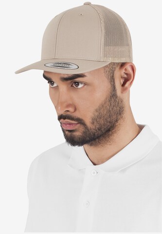 Flexfit Cap 'Retro Trucker' in Brown: front