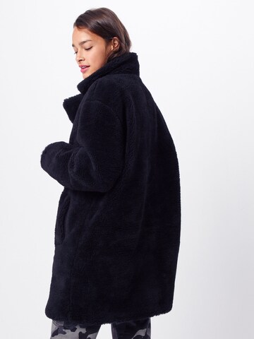 Urban Classics Between-seasons coat 'Sherpa' in Black