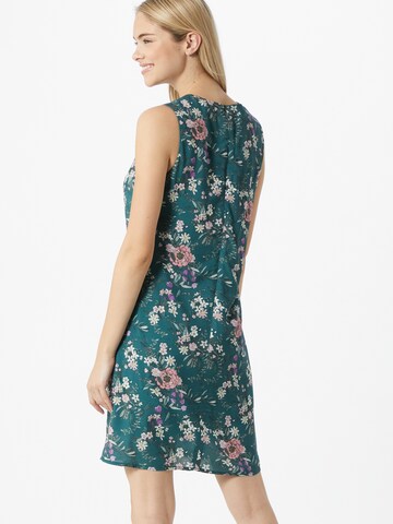 Rochie de la Trendyol pe verde