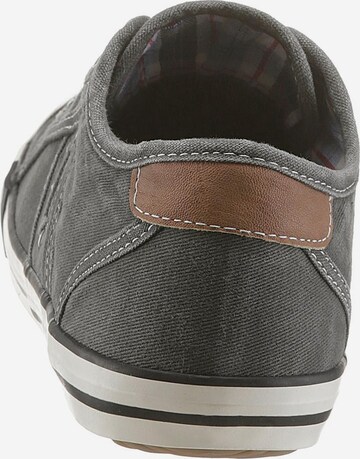 Slip on MUSTANG en gris