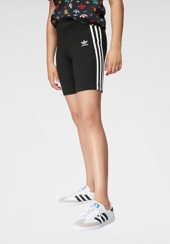 ADIDAS ORIGINALS Skinny Fit Панталон в черно: отпред