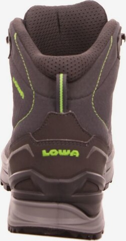 LOWA Outdoorschuhe in Grau