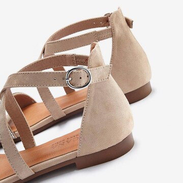 LASCANA Sandalen met riem in Beige