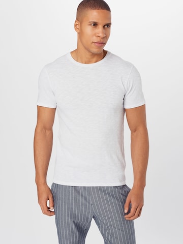 AMERICAN VINTAGE جينز مضبوط قميص 'BYSAPICK' بلون أبيض: الأمام