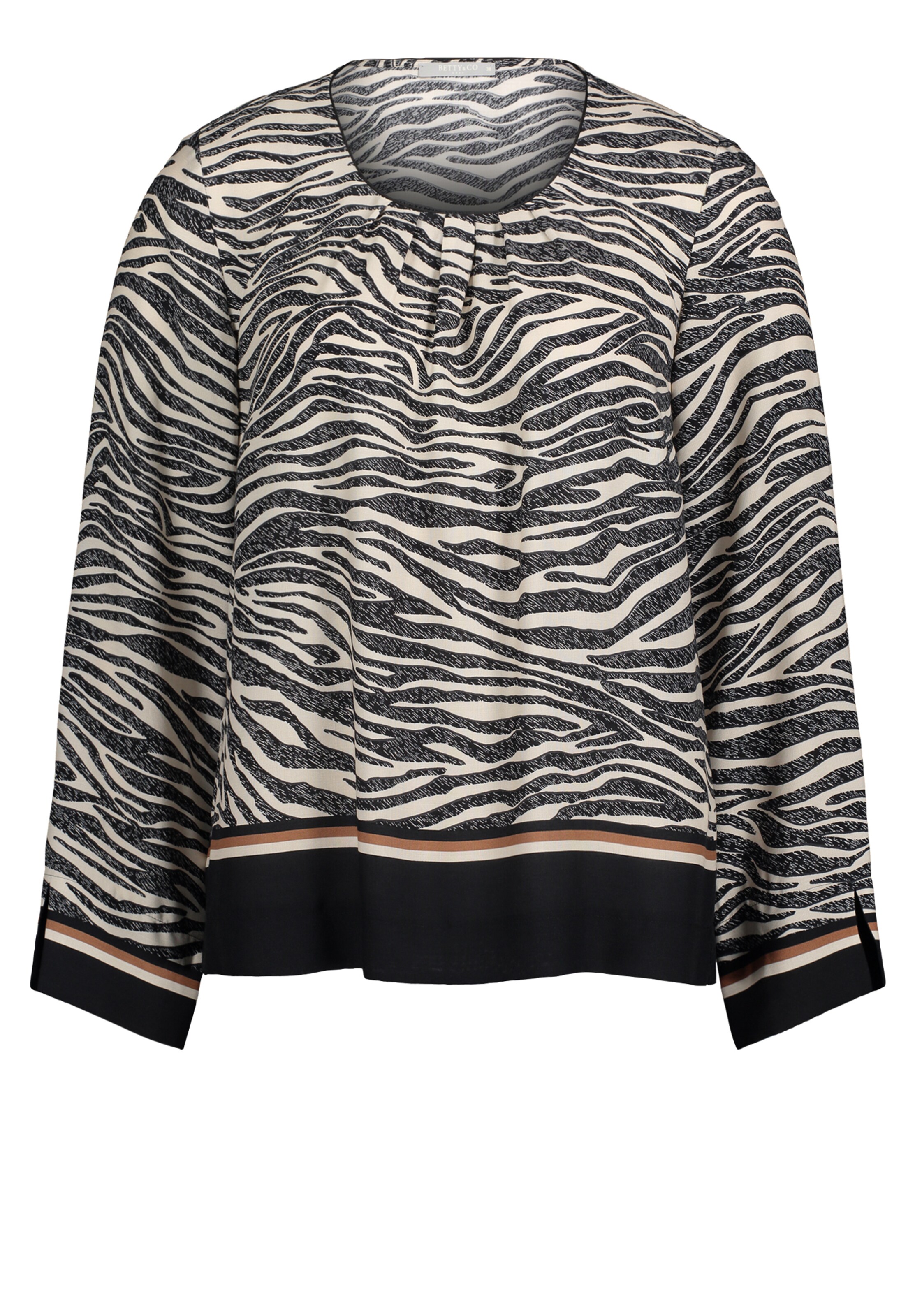 Betty & Co Blouse in Black: front