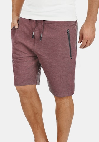 Regular Pantalon 'Taras' !Solid en rouge : devant