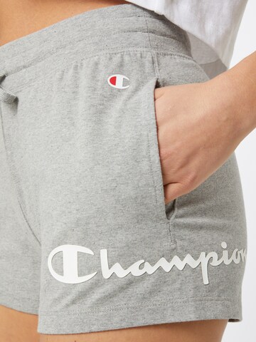 Champion Authentic Athletic Apparel Shorts in Grau