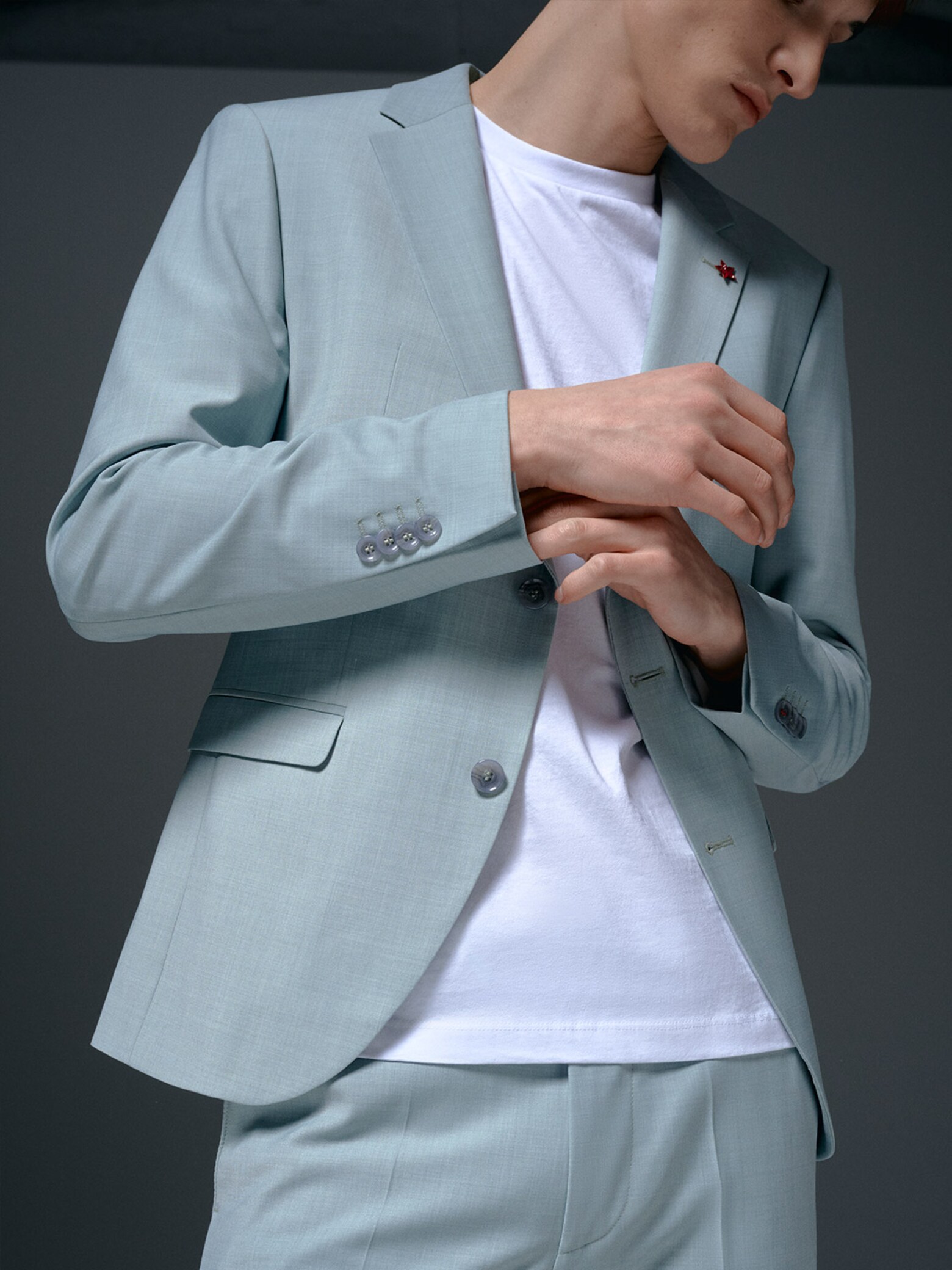 How to easily find the right size Checking Your Suit's Fit